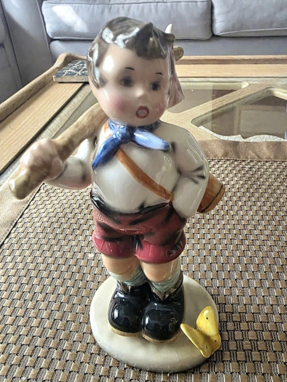 Goebel Hummel Lost Stocking Figurine Sculpture Multicolor